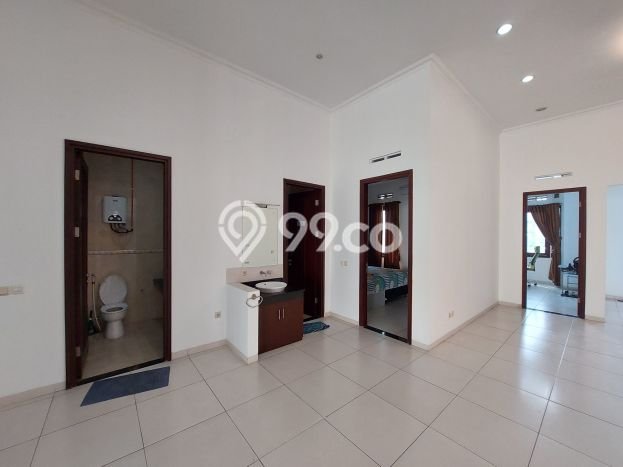 Rumah di Kota Baru Parahyangan, Bandung, Luas 580m² LB 350m² - SEGERA MILIKI! Rumah di Kota Baru Parahyangan, Bandung, Luas 580m² LB 350m² - SEGERA MILIKI!