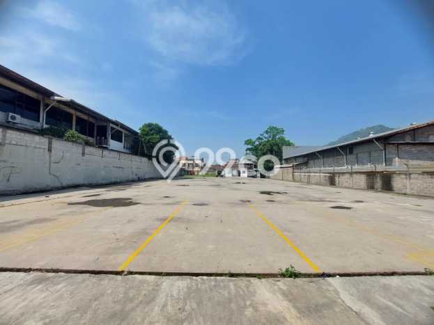 Gudang di Cimahi Selatan, Luas 700m², Kawasan Strategis, Jalan Utama Gudang di Cimahi Selatan, Luas 700m², Kawasan Strategis, Jalan Utama