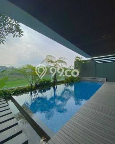 Rumah Elit LB 820m2 Siap Pakai Desain Elegan di Kota Baru Parahyangan, Bandung Rumah Elit LB 820m2 Siap Pakai Desain Elegan di Kota Baru Parahyangan, Bandung