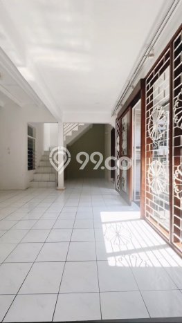 Dijual Rumah 5 Kamar Lokasi Strategis Nyaman dan Strategis di Cimahi Tengah Dijual Rumah 5 Kamar Lokasi Strategis Nyaman dan Strategis di Cimahi Tengah