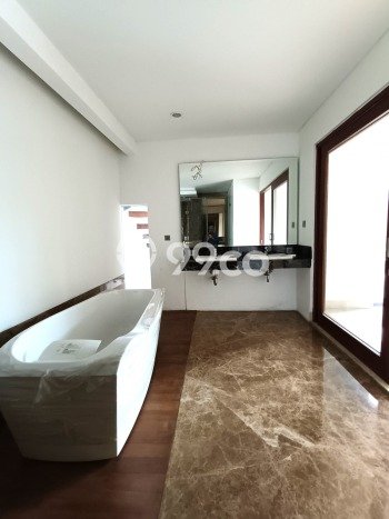Dijual Rumah Luas Megah Dengan View Eksklusif di Pondok Indah, Jakarta Selatan Dijual Rumah Luas Megah Dengan View Eksklusif di Pondok Indah, Jakarta Selatan