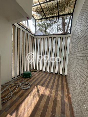 Rumah Luxury Modern Tanpa Renovasi di Sektor 9-Bintaro Tangerang Selatan Rumah Luxury Modern Tanpa Renovasi di Sektor 9-Bintaro Tangerang Selatan