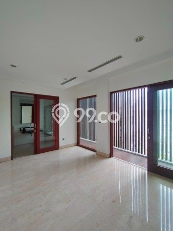 Dijual Rumah Luas Megah Dengan View Eksklusif di Pondok Indah, Jakarta Selatan Dijual Rumah Luas Megah Dengan View Eksklusif di Pondok Indah, Jakarta Selatan