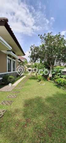 Rumah Elit LB 348m2 Siap Pakai Desain Elegan di Kota Baru Parahyangan, Bandung Rumah Elit LB 348m2 Siap Pakai Desain Elegan di Kota Baru Parahyangan, Bandung