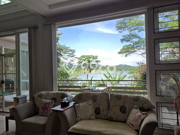 For Sale! Luxury House LT 815m2 Desain Modern di Kota Baru Parahyangan For Sale! Luxury House LT 815m2 Desain Modern di Kota Baru Parahyangan