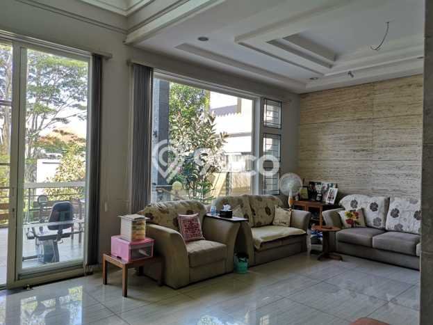 For Sale! Luxury House LT 815m2 Desain Modern di Kota Baru Parahyangan For Sale! Luxury House LT 815m2 Desain Modern di Kota Baru Parahyangan