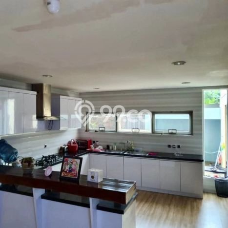 For Sale! Premium House LT 365m2 Desain Elegan di Meruya For Sale! Premium House LT 365m2 Desain Elegan di Meruya