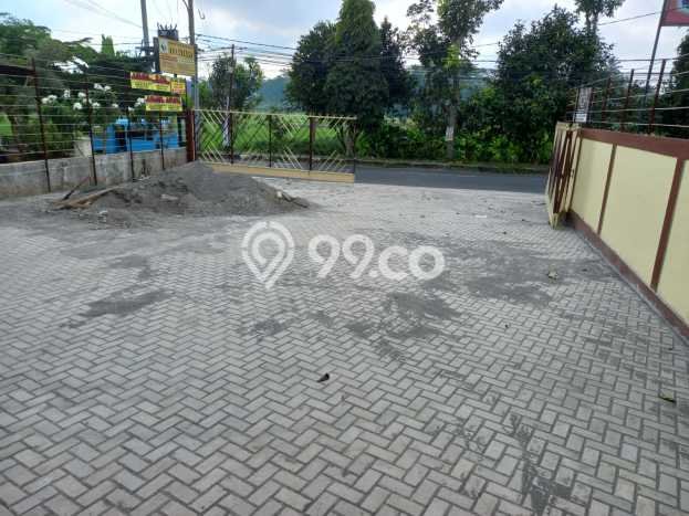 Komersial Dijual Lokasi Emas di Tingkir Luas 220m2 Komersial Dijual Lokasi Emas di Tingkir Luas 220m2