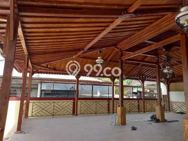 Komersial Disewakan Cepat di Tingkir Salatiga LB 220m2 Komersial Disewakan Cepat di Tingkir Salatiga LB 220m2