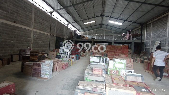 AREA SUPER PREMIUM! Gudang Kawasan Klaten Tengah, Luas 900m², Area Komersial AREA SUPER PREMIUM! Gudang Kawasan Klaten Tengah, Luas 900m², Area Komersial