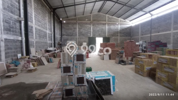 AREA SUPER PREMIUM! Gudang Kawasan Klaten Tengah, Luas 900m², Area Komersial AREA SUPER PREMIUM! Gudang Kawasan Klaten Tengah, Luas 900m², Area Komersial