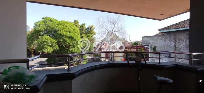 Siap Huni Hunian Elit 6 Kamar di Pasar Kliwon Dekat ke Mana Saja Siap Huni Hunian Elit 6 Kamar di Pasar Kliwon Dekat ke Mana Saja