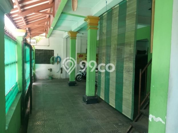 Kesempatan Investasi di Laweyan, Dekat Kawasan Bisnis, Solo - 11 Kamar Tidur Kesempatan Investasi di Laweyan, Dekat Kawasan Bisnis, Solo - 11 Kamar Tidur