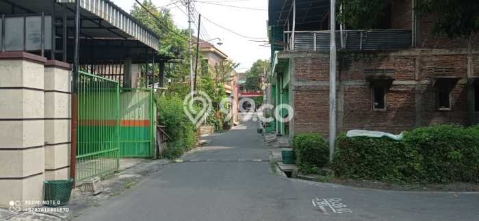 Dijual Cepat Rumah Bagus Siap Huni LB 230m2 di Serengan, Solo Dijual Cepat Rumah Bagus Siap Huni LB 230m2 di Serengan, Solo