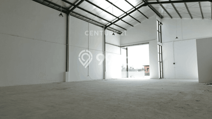 Gudang Bagus Dijual LB 96m2 Lokasi Strategis Bandung Area Cocok untuk Bisnis Gudang Bagus Dijual LB 96m2 Lokasi Strategis Bandung Area Cocok untuk Bisnis