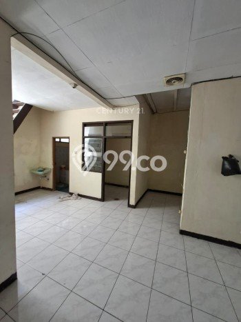 Rumah Modern di Taman Kopo Indah, Bandung, Luas 102m2m² LB 90m2m² Rumah Modern di Taman Kopo Indah, Bandung, Luas 102m2m² LB 90m2m²