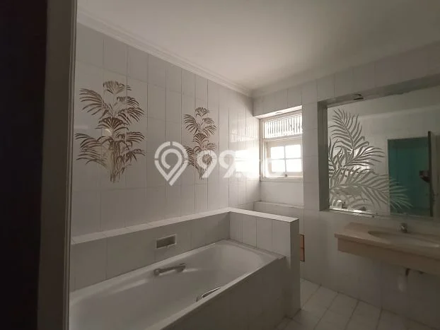 Hunian Elit LB 450m2 Siap Pakai Desain Elegan di Cinere, Jakarta Selatan Hunian Elit LB 450m2 Siap Pakai Desain Elegan di Cinere, Jakarta Selatan