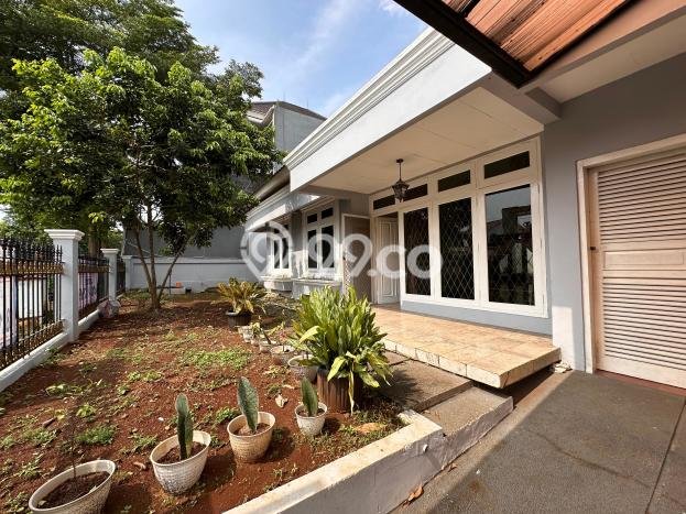 Rumah Luxury Modern Siap Huni di Cinere Jakarta Selatan Rumah Luxury Modern Siap Huni di Cinere Jakarta Selatan