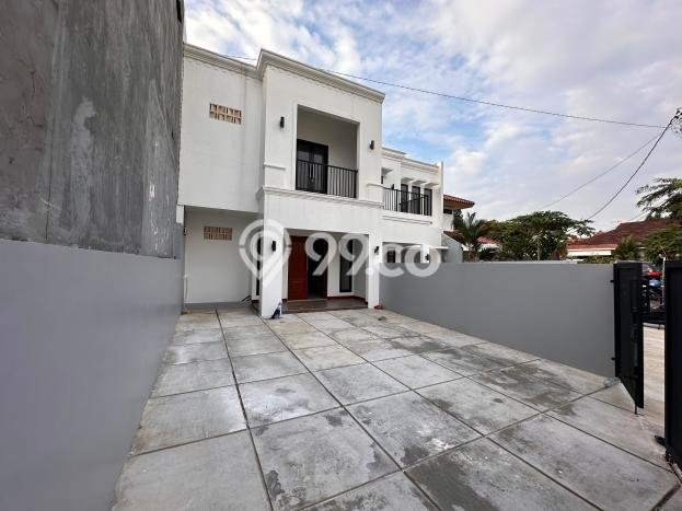 Rumah Luxury Modern Tanpa Renovasi di Cinere Jakarta Selatan Rumah Luxury Modern Tanpa Renovasi di Cinere Jakarta Selatan