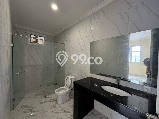 Dijual Rumah Luas Elegan Dengan View Eksklusif di Cinere, Jakarta Selatan Dijual Rumah Luas Elegan Dengan View Eksklusif di Cinere, Jakarta Selatan
