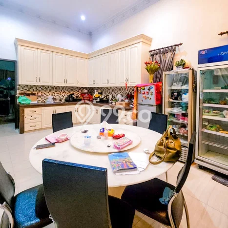 Rumah Eksklusif Siap Huni LT 650m2 di Percut Sei Tuan, Deli Serdang Rumah Eksklusif Siap Huni LT 650m2 di Percut Sei Tuan, Deli Serdang
