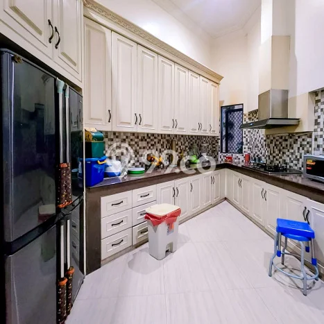 Rumah Eksklusif Siap Huni LT 650m2 di Percut Sei Tuan, Deli Serdang Rumah Eksklusif Siap Huni LT 650m2 di Percut Sei Tuan, Deli Serdang