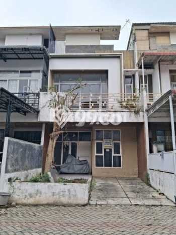 Rumah Modern Minimalis 2 KT Bisa Langsung Pindah di Medan Johor Rumah Modern Minimalis 2 KT Bisa Langsung Pindah di Medan Johor