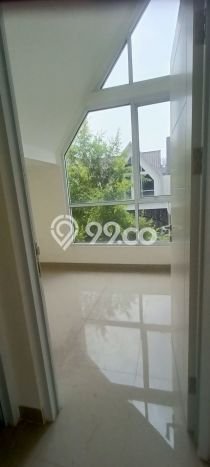 Dijual Hunian Rumah Terawat 2 Kamar di Gading Serpong, Tangerang Dijual Hunian Rumah Terawat 2 Kamar di Gading Serpong, Tangerang