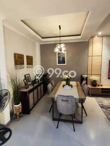 Dijual Rumah Luas Elegan Dengan View Cantik di Gading Serpong, Tangerang Dijual Rumah Luas Elegan Dengan View Cantik di Gading Serpong, Tangerang