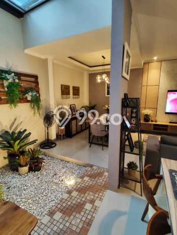 Dijual Rumah Luas Elegan Dengan View Cantik di Gading Serpong, Tangerang Dijual Rumah Luas Elegan Dengan View Cantik di Gading Serpong, Tangerang