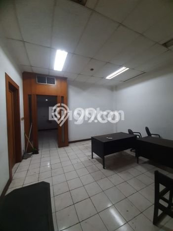 Ruko Dijual di Kelapa Gading LT 164m2, LB 738m2 untuk Investasi Ruko Dijual di Kelapa Gading LT 164m2, LB 738m2 untuk Investasi