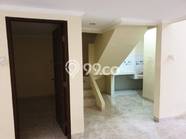 Dijual Rumah Strategis Bagus Punya 2 KT di Kelapa Gading Jakarta Utara SHM Dijual Rumah Strategis Bagus Punya 2 KT di Kelapa Gading Jakarta Utara SHM