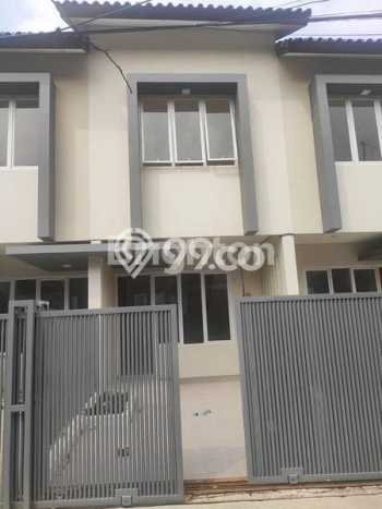 Sewa cepat rumah minimalis strategis 2 Kamar di Matraman, Jakarta Timur Sewa cepat rumah minimalis strategis 2 Kamar di Matraman, Jakarta Timur