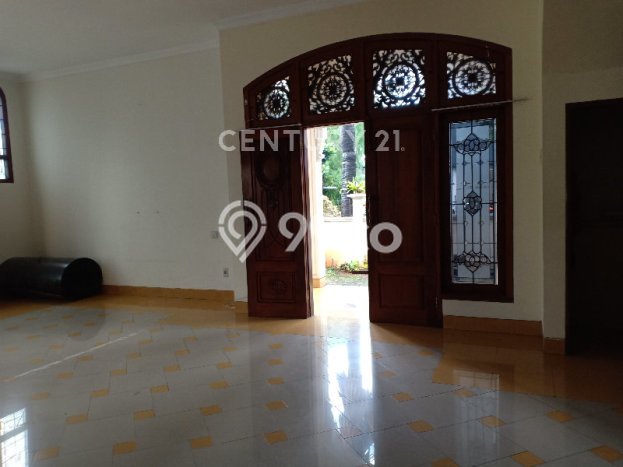 Rumah Sewa Jakarta Timur LT 260m2 LB 200m2 Area Rawamangun Rumah Sewa Jakarta Timur LT 260m2 LB 200m2 Area Rawamangun