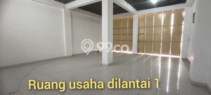 Disewakan Ruko komersial di Depok luas bangunan 220m2 Disewakan Ruko komersial di Depok luas bangunan 220m2