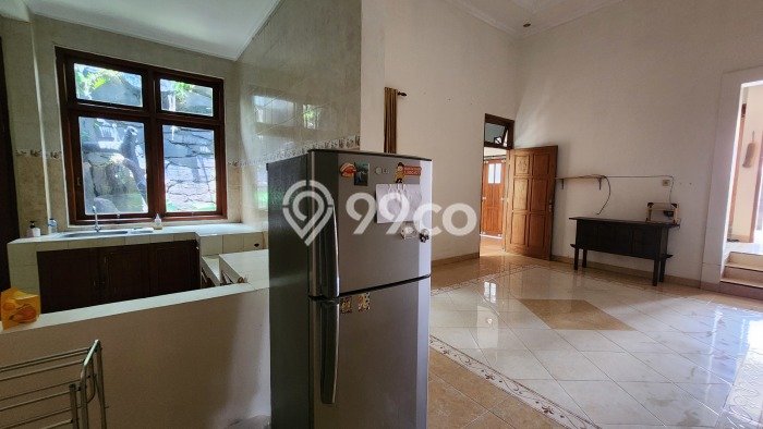 Lokasi terbaik! Rumah siap pakai dikontrakkan di Ngaglik LB 120m2 Lokasi terbaik! Rumah siap pakai dikontrakkan di Ngaglik LB 120m2