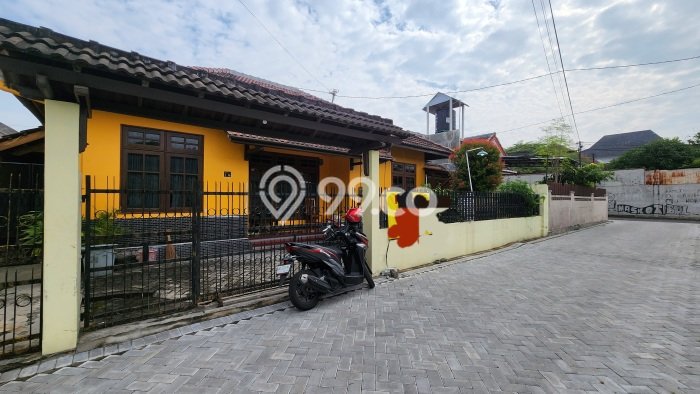 Dijual Rumah Minimalis Bagus Punya 6 KT di Depok Sleman SHM Dijual Rumah Minimalis Bagus Punya 6 KT di Depok Sleman SHM
