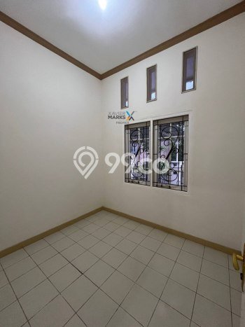 SPECIAL PRICE! Rumah di , 1 KM, Dekat Pusat Kota, Luas 200m2m² LB 150m2m² SPECIAL PRICE! Rumah di , 1 KM, Dekat Pusat Kota, Luas 200m2m² LB 150m2m²