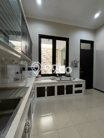 Rumah Disewakan Malang LT 485m2 LB 360m2 Kawasan Villa Puncak Tidar Rumah Disewakan Malang LT 485m2 LB 360m2 Kawasan Villa Puncak Tidar