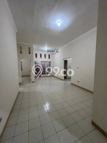 SPECIAL PRICE! Rumah di , 1 KM, Dekat Pusat Kota, Luas 200m2m² LB 150m2m² SPECIAL PRICE! Rumah di , 1 KM, Dekat Pusat Kota, Luas 200m2m² LB 150m2m²