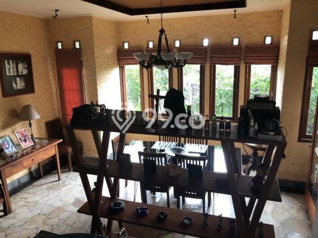 Hunian Elit LB 254m2 Siap Pakai Desain Elegan di Setiabudi, Bandung Hunian Elit LB 254m2 Siap Pakai Desain Elegan di Setiabudi, Bandung