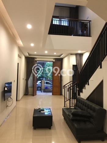 Siap Huni Rumah Mewah 5 Kamar di Antapani Dekat ke Mana Pun Siap Huni Rumah Mewah 5 Kamar di Antapani Dekat ke Mana Pun