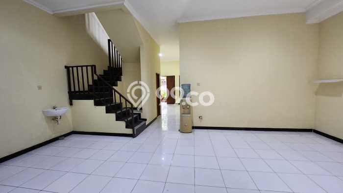 Rumah Modern 3 KT di Mekar Wangi Bandung Rumah Modern 3 KT di Mekar Wangi Bandung