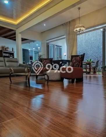 BEST PRICE! Rumah Berkualitas di Antapani, Luas 239m2m² Bangunan 240m2m² BEST PRICE! Rumah Berkualitas di Antapani, Luas 239m2m² Bangunan 240m2m²