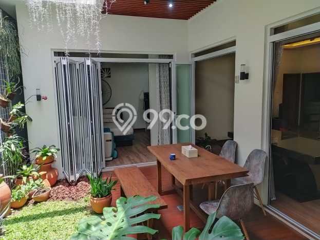 BEST PRICE! Rumah Berkualitas di Antapani, Luas 239m2m² Bangunan 240m2m² BEST PRICE! Rumah Berkualitas di Antapani, Luas 239m2m² Bangunan 240m2m²
