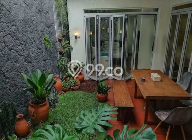 BEST PRICE! Rumah Berkualitas di Antapani, Luas 239m2m² Bangunan 240m2m² BEST PRICE! Rumah Berkualitas di Antapani, Luas 239m2m² Bangunan 240m2m²