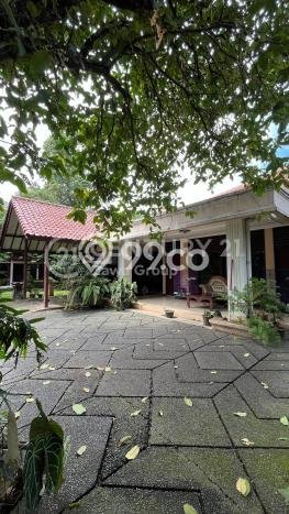 Lahan untuk Dijual Lokasi Kebayoran Lama, Jakarta Selatan Luas 1398m2 SHM Lahan untuk Dijual Lokasi Kebayoran Lama, Jakarta Selatan Luas 1398m2 SHM
