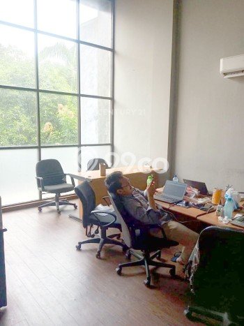 Dijual! Ruko di Bendungan Hilir Jakarta Pusat LT 132m2 / LB 432m2 Kawasan Strategis Dijual! Ruko di Bendungan Hilir Jakarta Pusat LT 132m2 / LB 432m2 Kawasan Strategis