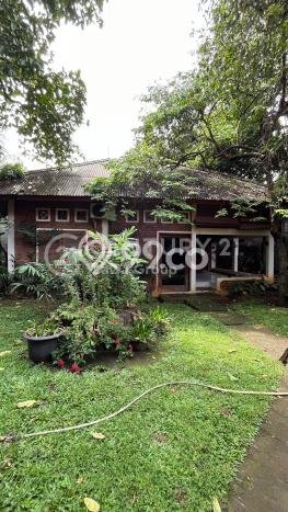 Lahan untuk Dijual Lokasi Kebayoran Lama, Jakarta Selatan Luas 1398m2 SHM Lahan untuk Dijual Lokasi Kebayoran Lama, Jakarta Selatan Luas 1398m2 SHM