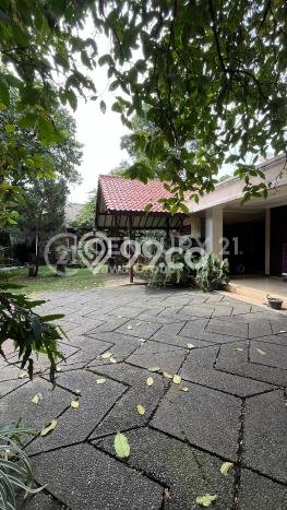 Lahan untuk Dijual Lokasi Kebayoran Lama, Jakarta Selatan Luas 1398m2 SHM Lahan untuk Dijual Lokasi Kebayoran Lama, Jakarta Selatan Luas 1398m2 SHM